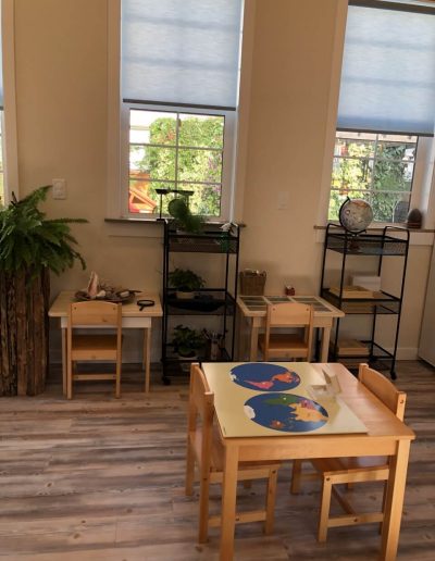 Montessori classroom Maptable